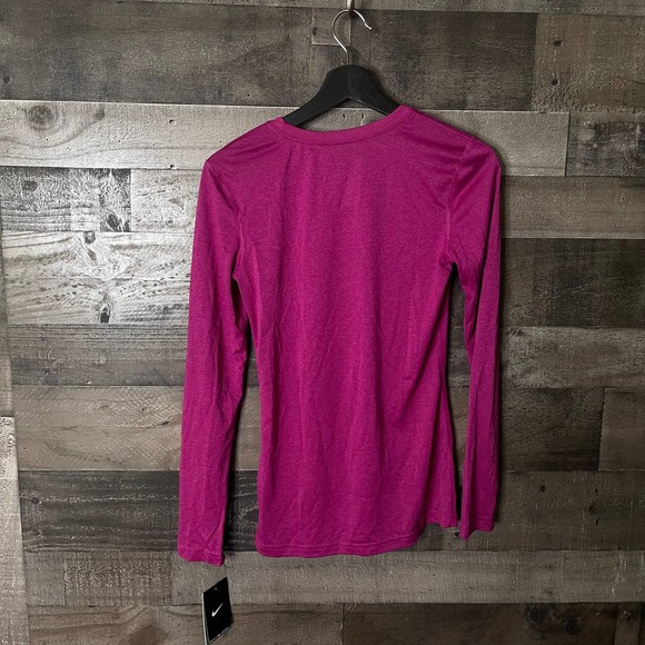 SOLD Nike NWT Compression Long Sleeve Top XS - Picture 2 of 2